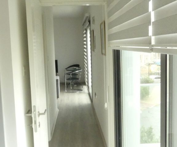 FOR RENT, 1 BEDROOM APARTMENT IN THE CENTER OF KYRENIA.