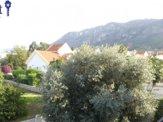 FOR SALE, 4 BEDROOM BUNGALOW IN A QUIET AREA OF KARSIYAKA.