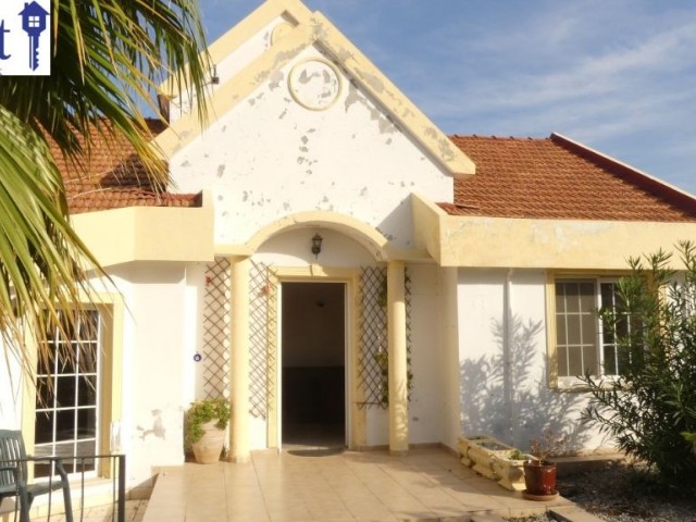 FOR SALE, 4 BEDROOM BUNGALOW IN A QUIET AREA OF KARSIYAKA.