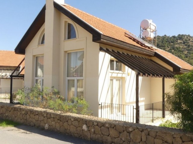 FOR RENT, 3 BEDROOM VILLA, IN A QUITE AREA OF KARSIYAKA.