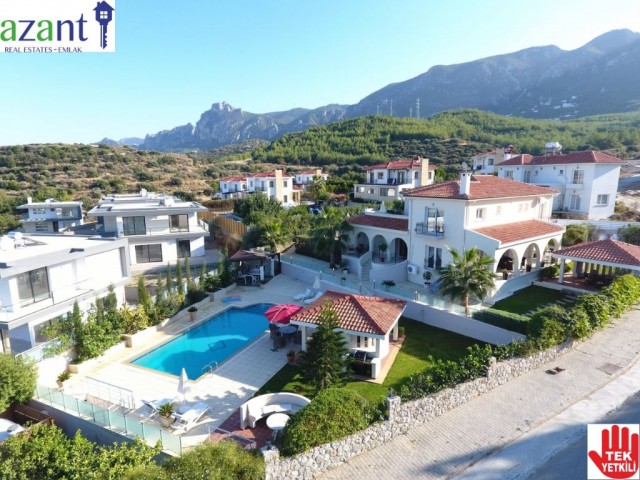 STUNNING VILLA WITH POOL IN EDREMIT