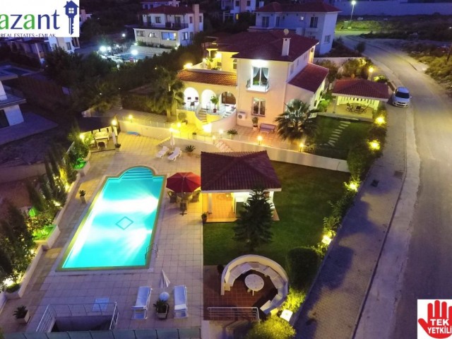 STUNNING VILLA WITH POOL IN EDREMIT