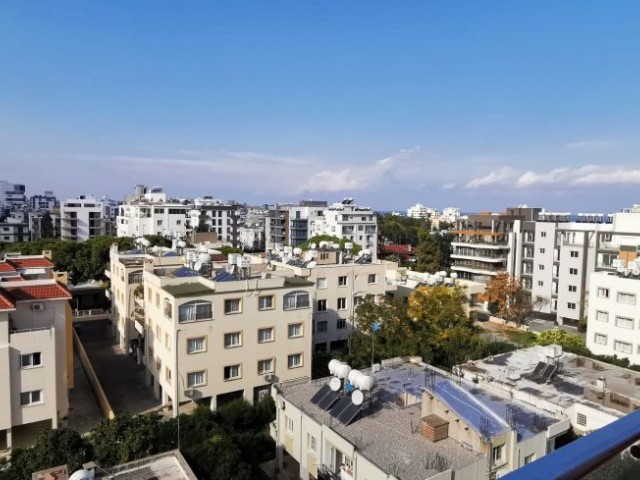 GIRNE MERKEZ´DE 2 YATAK ODALI DAİRE