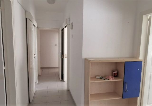 3-Zimmer-Wohnung im Zentrum von Kyrenia ** 