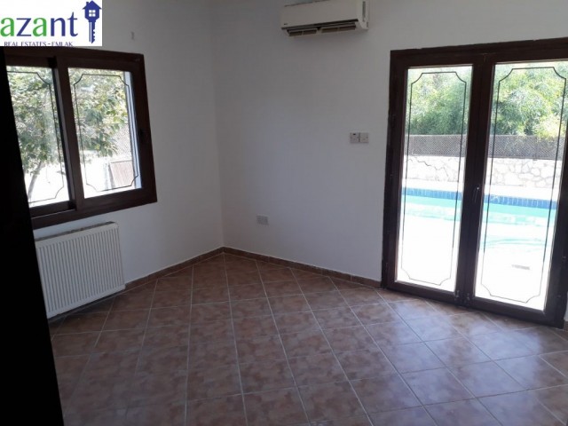 TO RENT, A LARGE 3 BEDROOM VILLA, IN A PRIVATE LOCATION IN KARSIYAKA.