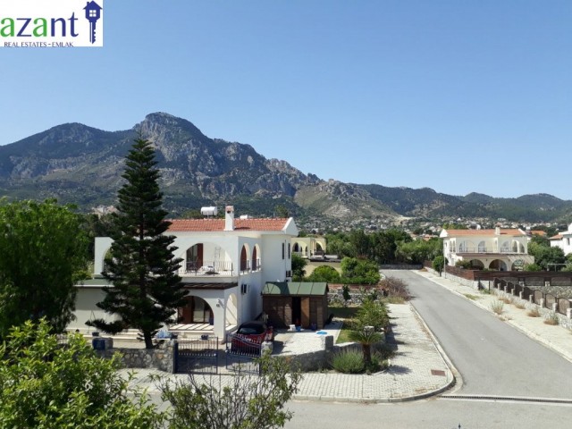 TO RENT, A LARGE 3 BEDROOM VILLA, IN A PRIVATE LOCATION IN KARSIYAKA.