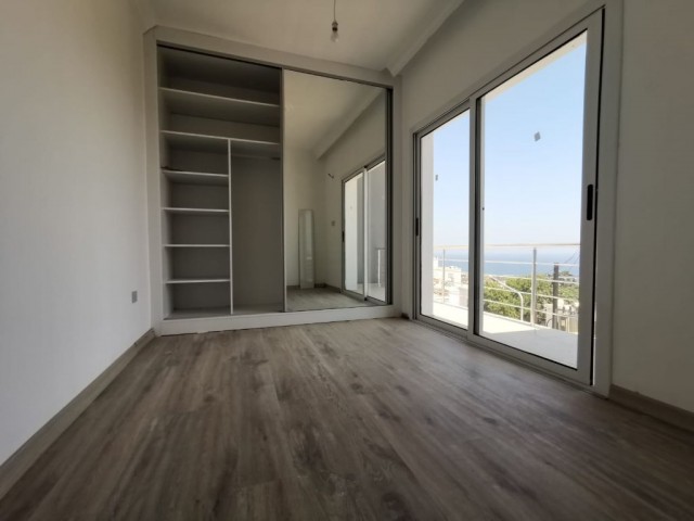 Kıbrıs Girne Lapta da Satılık Villa