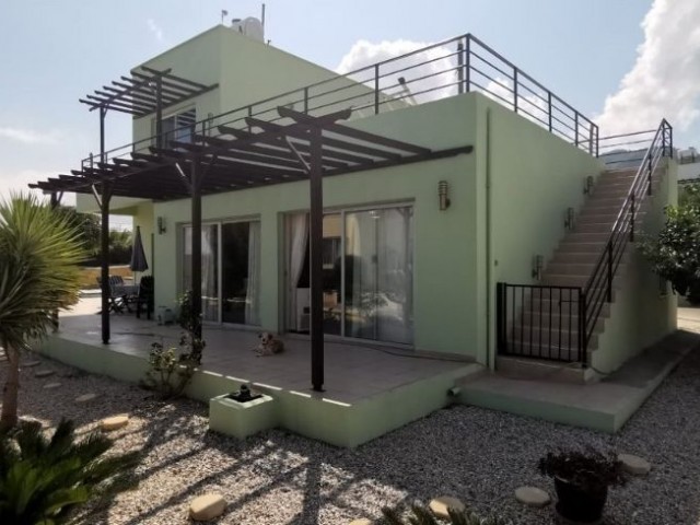 TO RENT, 3 BEDROOM  VILLA WITH A POOL IN BAHCELI