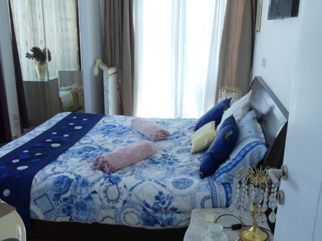 TO RENT, LUXURY, THIRD FLOOR, 2 BEDROOM APARTMENT, IN THE CENTRE OF KYRENIA.