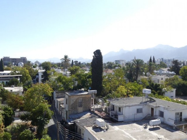 تخت برای اجاره in Girne Merkez, گیرنه