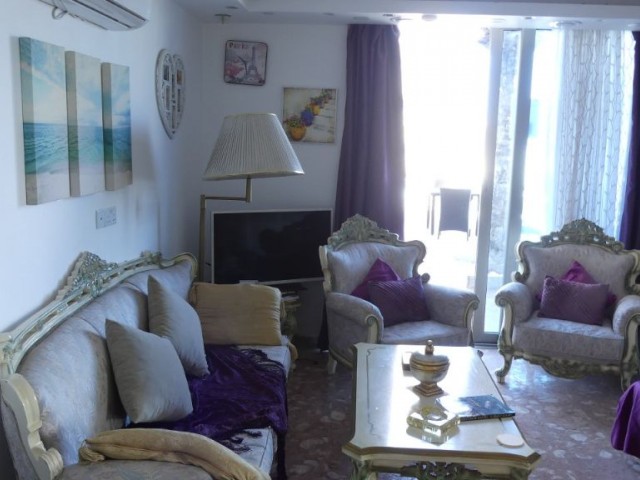 TO RENT, LUXURY, THIRD FLOOR, 2 BEDROOM APARTMENT, IN THE CENTRE OF KYRENIA.