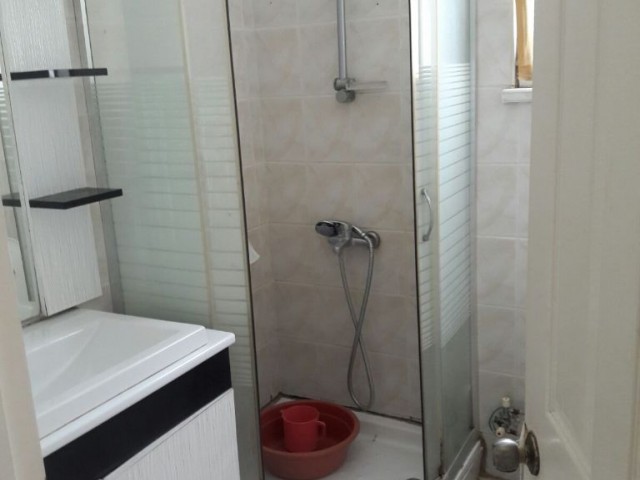 2 BEDROOM GROUND FLOOR APARTMENT IN KYRENIA CENTRE 