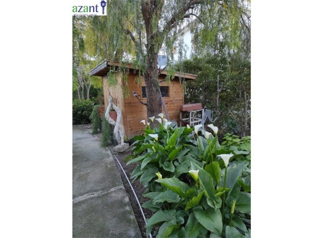 BUNGALOW MIT 2 SCHLAFZIMMERN MIT GARTEN IN ALSANCAK ** 