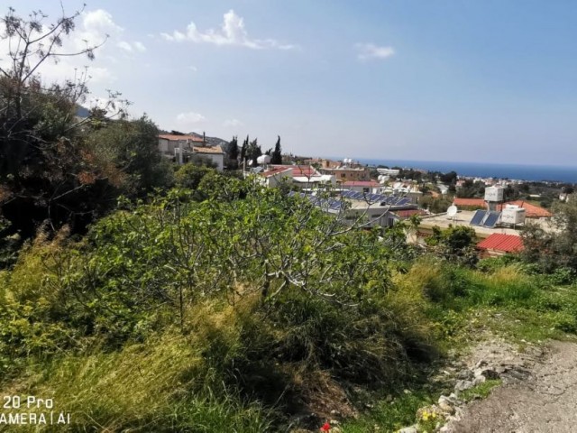 GRUNDSTÜCK MIT MEERBLICK IN KYRENIA KARSIYAKA ** 