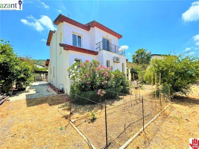 VILLA MIT 3 SCHLAFZIMMERN IN KARSIYAKA ** 