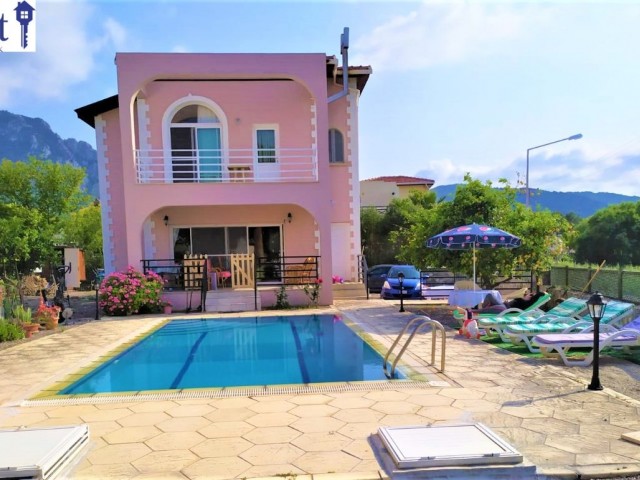 BEAUTIFUL 3 BED VILLA IN KARSIYAKA