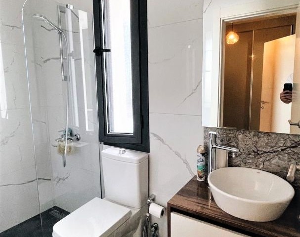 GİRNE MERKEZDE ÖZEL HAVUZLU LÜKS PENTHOUSE