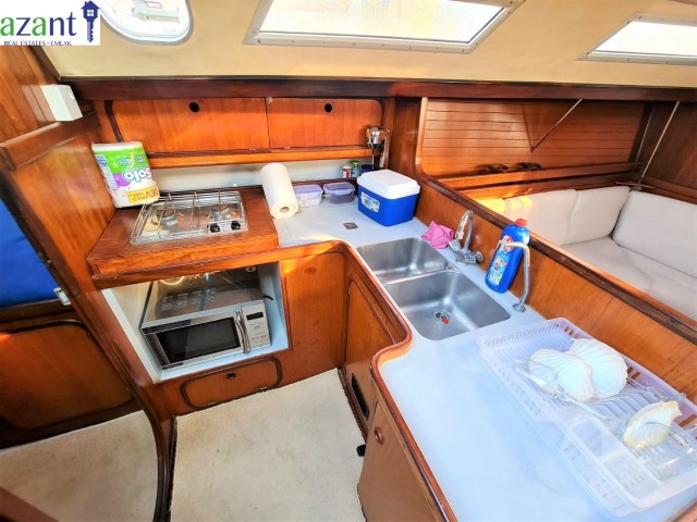 SAIL BOAT LOOKING TO EXCHANGE FOR APARTMENT