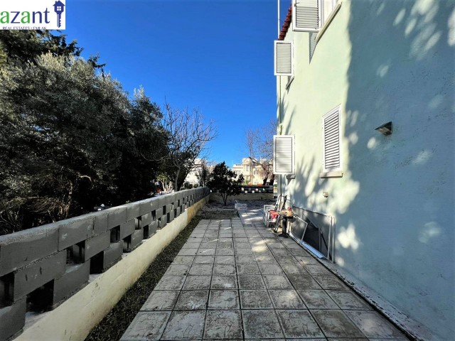 5 BEDROOM SEMI DETACHED VILLA WITH COMMUNAL POOL IN KARAOGLANOGLU