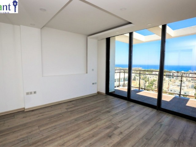 LUXUS-PENTHOUSE IM HÖCHSTEN GEBÄUDE MIT BLICK AUF KYRENIA ** 