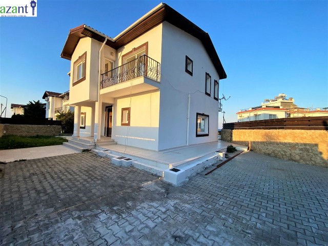 3+1  VILLA 20 METRES FROM THE SEA