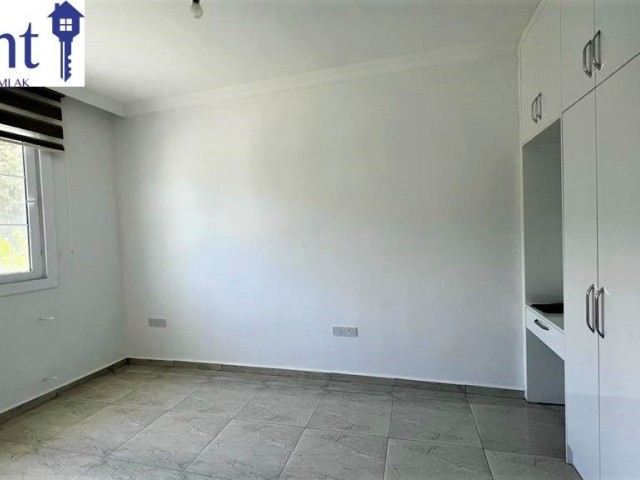 4-ZIMMER-DOPPELVILLA IN ALSANCAK ** 