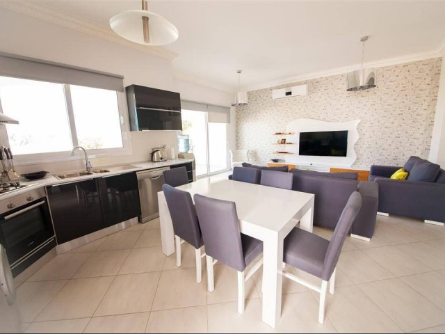 3 BEDROOM APARTMENT IN ESENTEPE