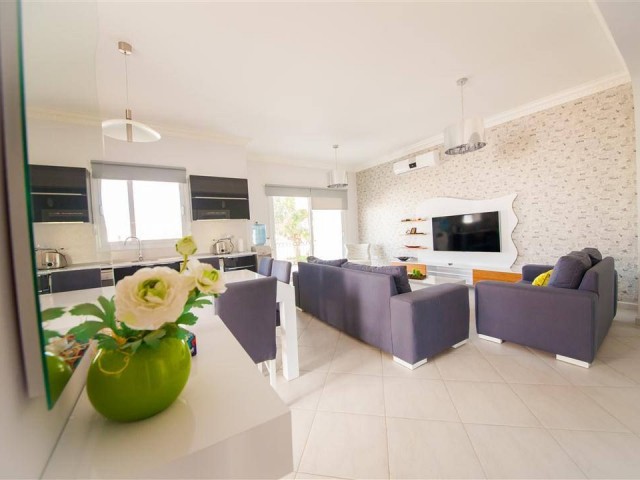 3 BEDROOM APARTMENT IN ESENTEPE