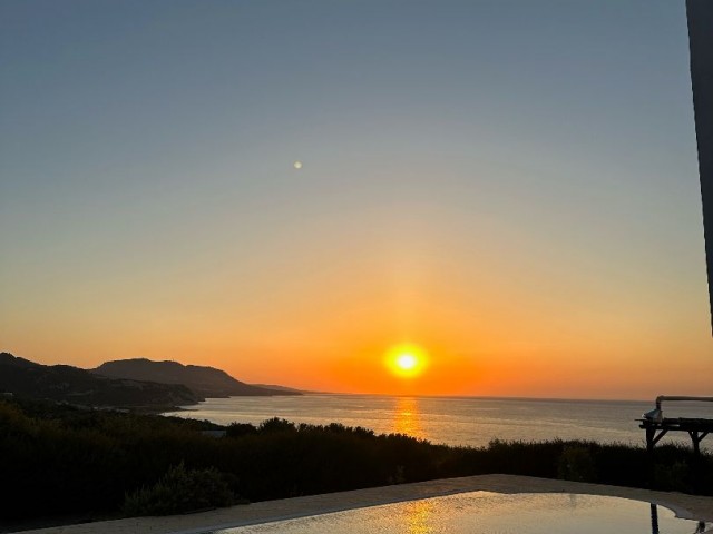 3 BEDROOM VILLA WITH AMAZING VIEW AND POOL IN KARSIYAKA