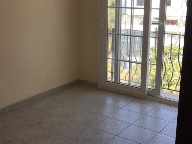 3 + 1 WOHNUNG LAPTA-KYRENIA ** 