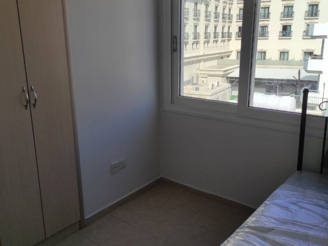 Flat To Rent in Aşağı Girne, Kyrenia