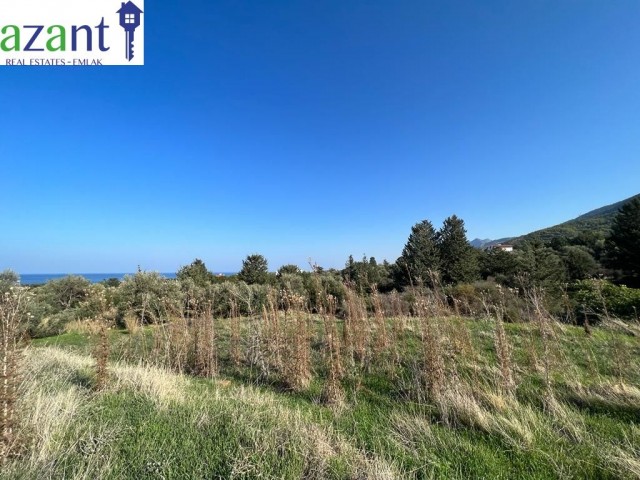 Residential Zoned Plot For Sale in Lapta, Kyrenia