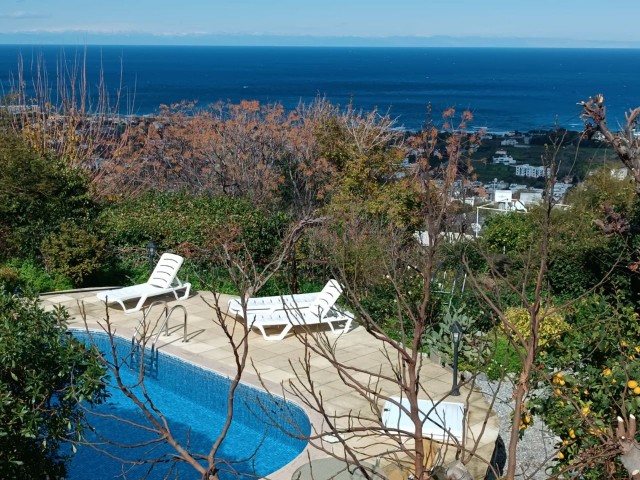 VILLA MIT PERFEKTER AUSSICHT UND PRIVATEM POOL IN LAPTA BAŞPINAR