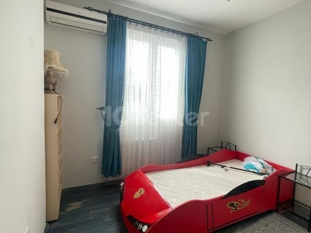 LUXURIÖSE 5+2 VILLA ZUR MIETE IN ALSANCAK