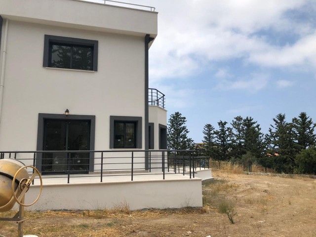 WUNDERSCHÖNE NEUE 4+1 VILLA IN ALSANCAK