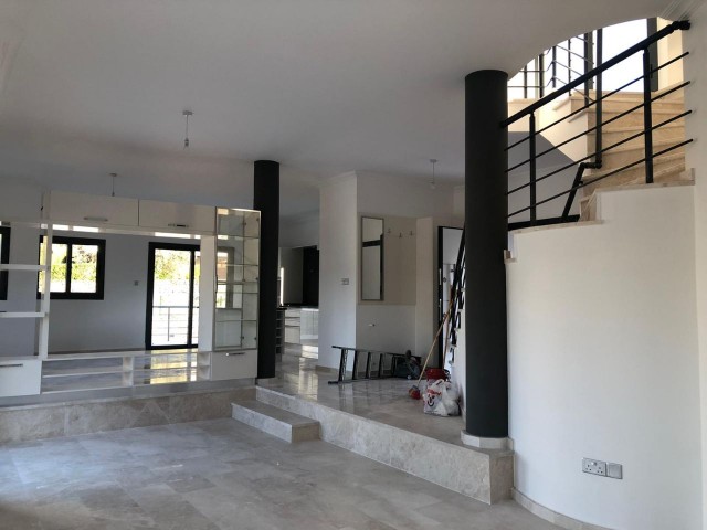 WUNDERSCHÖNE NEUE 4+1 VILLA IN ALSANCAK