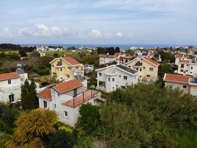 3 SCHLAFZIMMER VILLA AN KARIYAKA