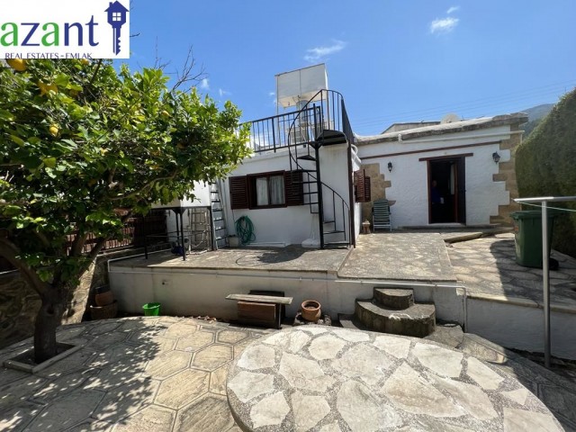 VILLAGE HOUSE WITH 2 +1 BEDROOMS IN ALSANCAK