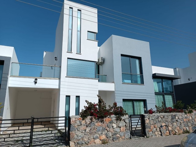 Beautiful 3 Bed Villa For Rent In Karsıyaka