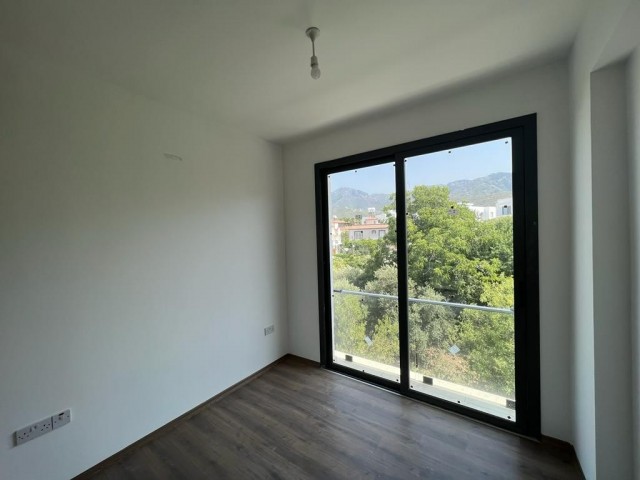 2 Schlafzimmer in Alsancak