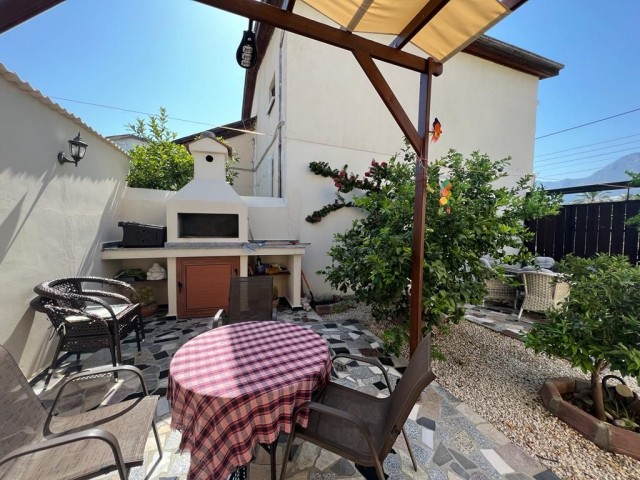 STUNNING REMODERNISED 3 BEDROOM CYPRUS HOUSE KYRENIA CENTRE