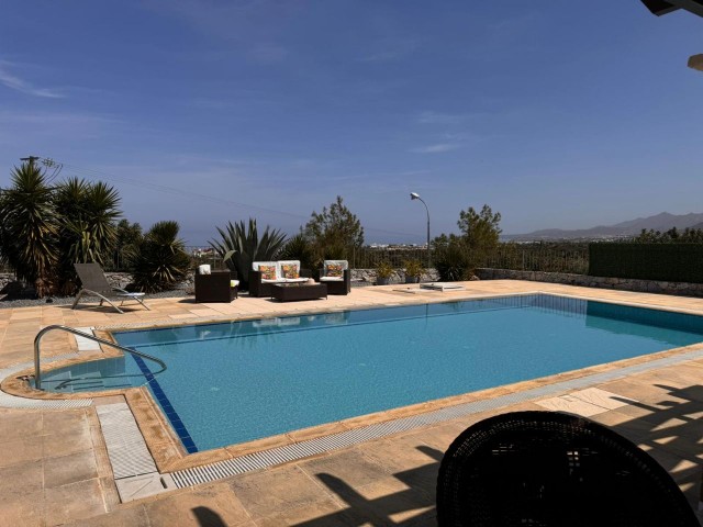 4 BEDROOM VILLA WITH PRIVATE POOL IN ESENTEPE