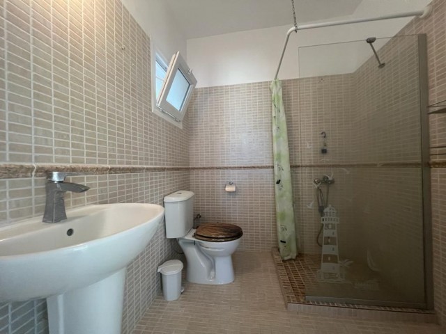 Apartment mit 3 Schlafzimmern in ruhiger Lage in Karaağaç