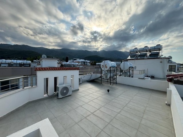 Fabulous 3 Bedroom Apartment With Communal Pool