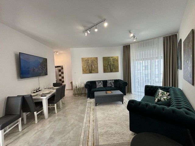 Muhteşem 3 Yatak Odalı Ortak Havuzlu Penthouse Daire 