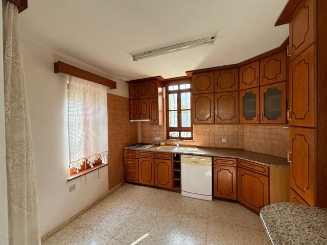Charming 2 Bedroom Semi-Detached Villa With Communal Pool 