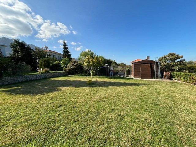 Charming 2 Bedroom Semi-Detached Villa With Communal Pool 