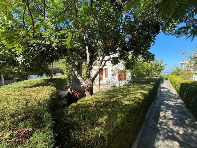 Charming 2 Bedroom Semi-Detached Villa With Communal Pool 