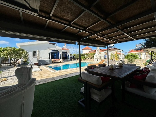 BEAUTİFUL  3+1  BUNGALOW İN KARŞIYAKA