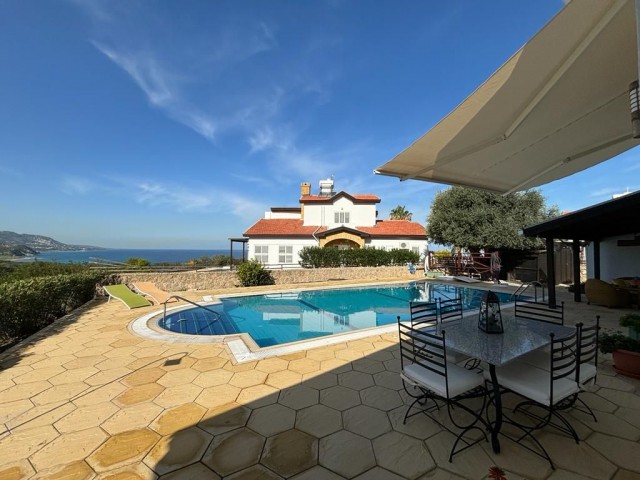 Charming 3 Bedroom Villa With Stunning Pool